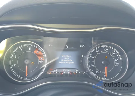 2019 Jeep Cherokee Limited 4X4 from USA, damaged, VIN 1C4PJMDNXKD238717